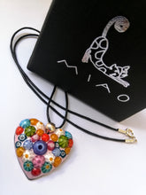 Load image into Gallery viewer, colgante corazon millefiori