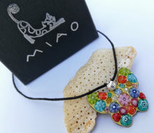 Cargar imagen en el visor de la galería, colgante mariposa millefiori