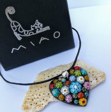 Load image into Gallery viewer, colgante corazon millefiori