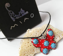 Cargar imagen en el visor de la galería, colgante mariposa millefiori